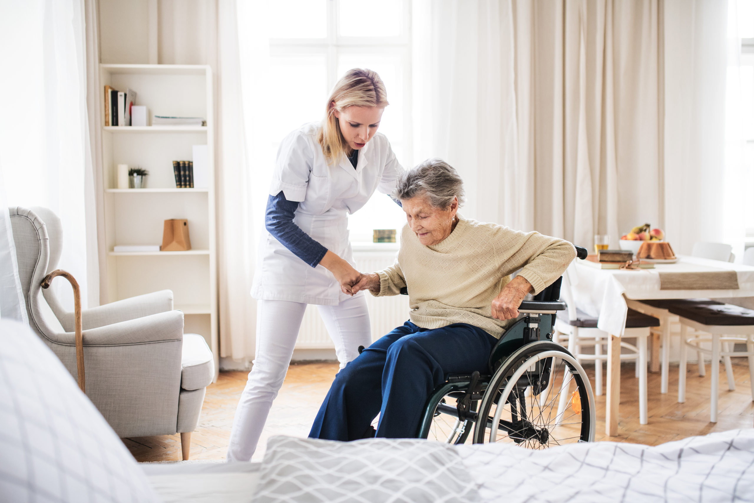 24 hour a day 7 day a week in-home care for a senior woman in Carefree, AZ